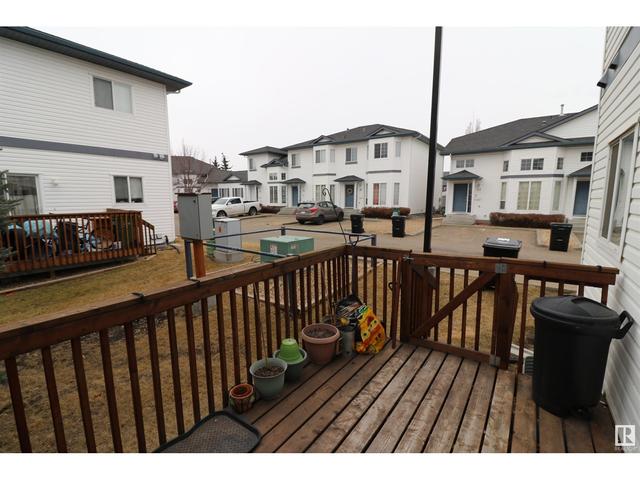 42 - 16728 115 St Nw, House attached with 4 bedrooms, 2 bathrooms and 2 parking in Edmonton AB | Image 35