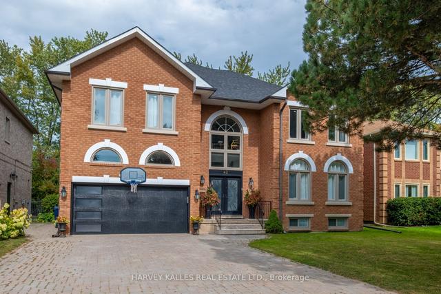 42 Grangemill Cres, House detached with 5 bedrooms, 6 bathrooms and 6 parking in Toronto ON | Image 1