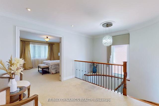 8 Aquilina Crt, House detached with 5 bedrooms, 5 bathrooms and 4 parking in Ajax ON | Image 8