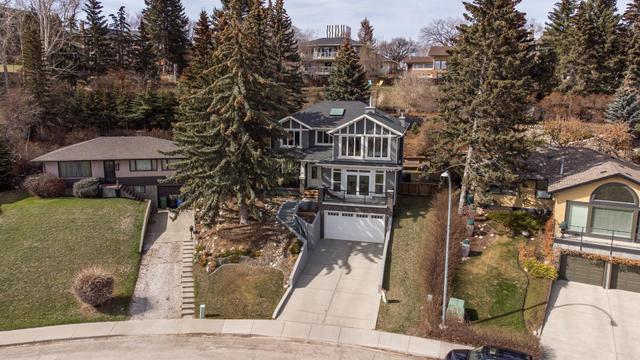 12 Hawthorne Crescent Nw, House detached with 5 bedrooms, 4 bathrooms and 5 parking in Calgary AB | Image 46