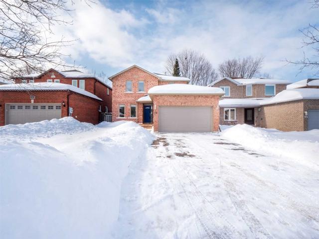 101 Bishop Dr, House detached with 3 bedrooms, 4 bathrooms and 6 parking in Barrie ON | Image 1