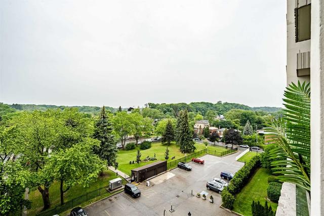 403 - 35 Ormskirk Ave, Condo with 2 bedrooms, 1 bathrooms and 1 parking in Toronto ON | Image 17