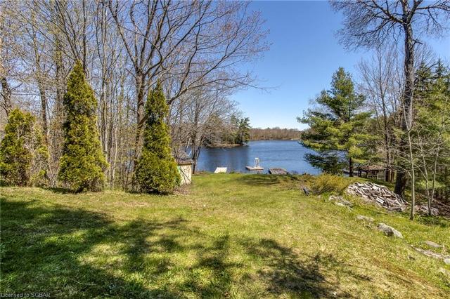433 White Falls Road, House detached with 2 bedrooms, 1 bathrooms and 6 parking in Georgian Bay ON | Image 3