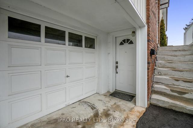 75 Newlyn Cres, House semidetached with 4 bedrooms, 3 bathrooms and 3 parking in Brampton ON | Image 30
