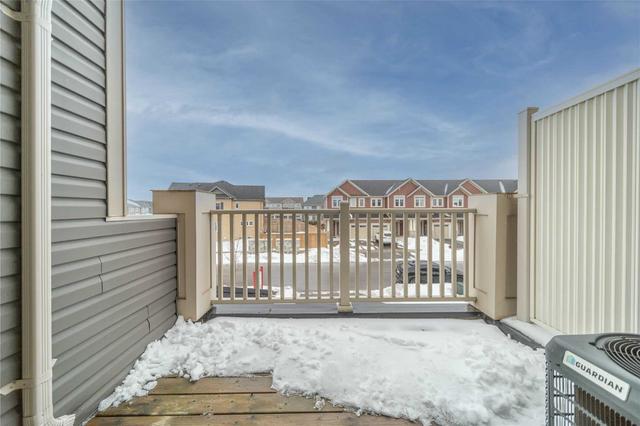 80 Nearco Cres, House attached with 2 bedrooms, 2 bathrooms and 3 parking in Oshawa ON | Image 22