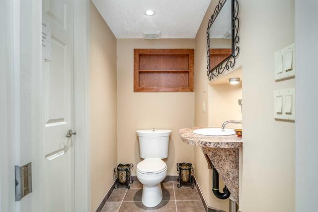 2032 45 Avenue Sw, Home with 4 bedrooms, 2 bathrooms and 2 parking in Calgary AB | Image 18