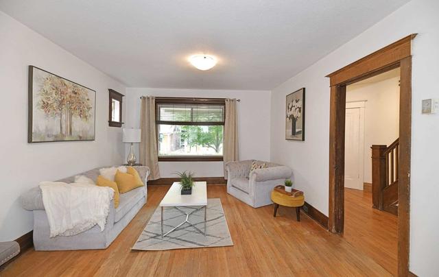 235 Gainsborough Rd, House semidetached with 3 bedrooms, 1 bathrooms and 2 parking in Toronto ON | Image 2