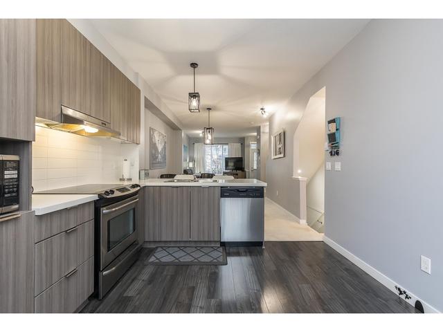 11 - 30989 Westridge Place, House attached with 2 bedrooms, 3 bathrooms and 2 parking in Abbotsford BC | Image 12