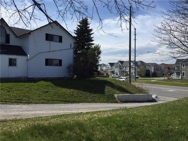 1251 Taunton Rd, House detached with 4 bedrooms, 2 bathrooms and 10 parking in Oshawa ON | Image 2