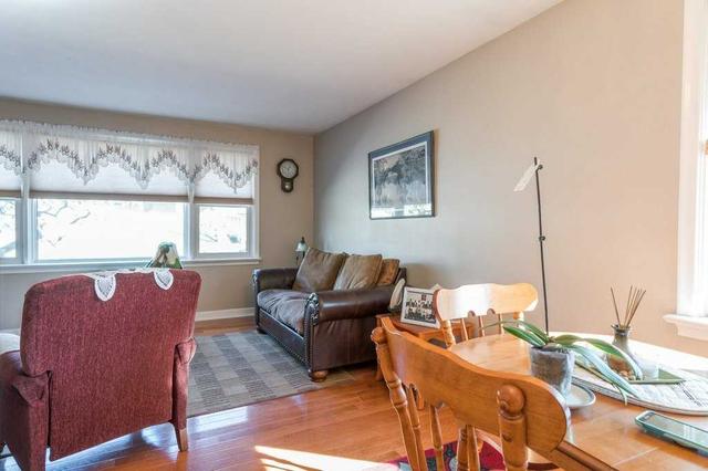 691 Victory Cres, House detached with 3 bedrooms, 2 bathrooms and 3 parking in Peterborough ON | Image 6