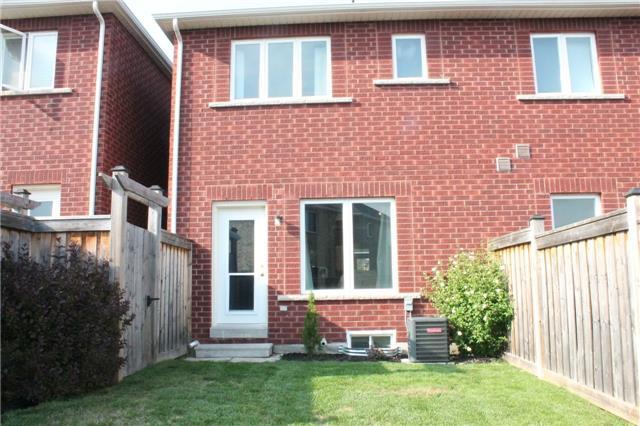 79 Eastfield Cres, House attached with 3 bedrooms, 3 bathrooms and 2 parking in Clarington ON | Image 18