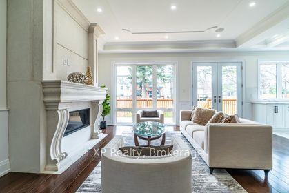 34 Brooklawn Ave, House detached with 4 bedrooms, 7 bathrooms and 3 parking in Toronto ON | Image 4