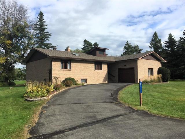 6711 Gilmore Hill Road, House detached with 3 bedrooms, 2 bathrooms and 3 parking in South Glengarry ON | Image 1