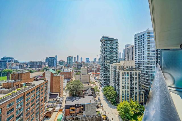 1603 - 77 Mutual St, Condo with 1 bedrooms, 1 bathrooms and 0 parking in Toronto ON | Image 2
