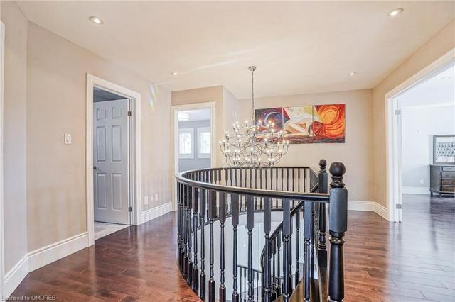 2200 Brays Lane, House detached with 5 bedrooms, 3 bathrooms and 6 parking in Oakville ON | Image 21