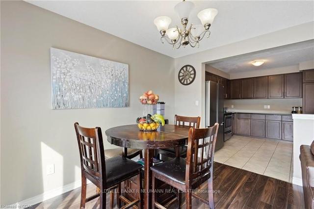 28 Jeffrey Dr, House attached with 3 bedrooms, 4 bathrooms and 3 parking in Guelph ON | Image 37