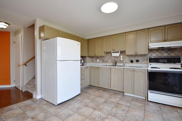 88 Cheltenham Rd, House attached with 3 bedrooms, 2 bathrooms and 3 parking in Barrie ON | Image 2