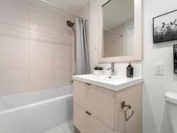 813 - 38 Cameron St, Condo with 1 bedrooms, 2 bathrooms and 0 parking in Toronto ON | Image 4