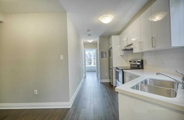 1064 College St, House semidetached with 4 bedrooms, 4 bathrooms and 0 parking in Toronto ON | Image 8