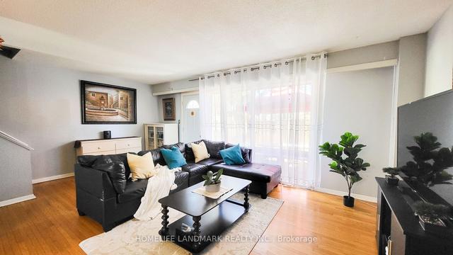 unit 1 - 30 Grandravine Dr, Townhouse with 3 bedrooms, 3 bathrooms and 3 parking in Toronto ON | Image 12