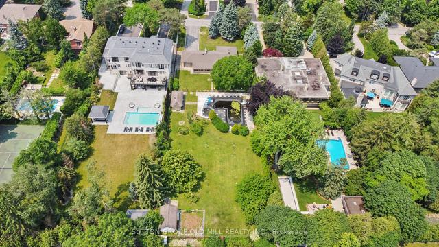 9 Westmount Park Rd, House detached with 3 bedrooms, 2 bathrooms and 8 parking in Toronto ON | Image 35