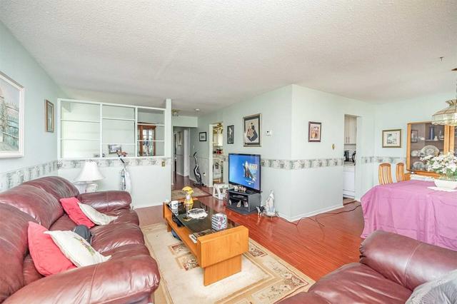 304 Whitehead Cres, House detached with 3 bedrooms, 1 bathrooms and 6 parking in Caledon ON | Image 2