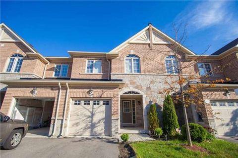 39 Eagle Trace Dr, House attached with 3 bedrooms, 3 bathrooms and 1 parking in Brampton ON | Image 1