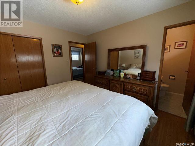 423 4th Avenue W, House detached with 4 bedrooms, 3 bathrooms and null parking in Biggar SK | Image 11