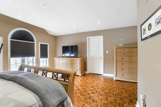 125 Sonoma Blvd, House detached with 3 bedrooms, 3 bathrooms and 4 parking in Vaughan ON | Image 6