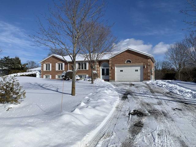 586 Catering Rd, House detached with 3 bedrooms, 3 bathrooms and 12 parking in Georgina ON | Image 1