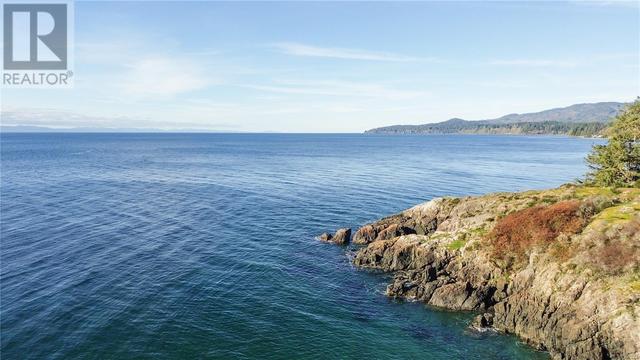 8519 West Coast Rd, House detached with 1 bedrooms, 1 bathrooms and 3 parking in Juan de Fuca BC | Image 7