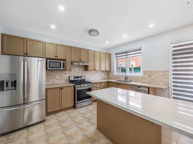 43 Bellcrest Rd, House detached with 4 bedrooms, 4 bathrooms and 4 parking in Brampton ON | Image 17