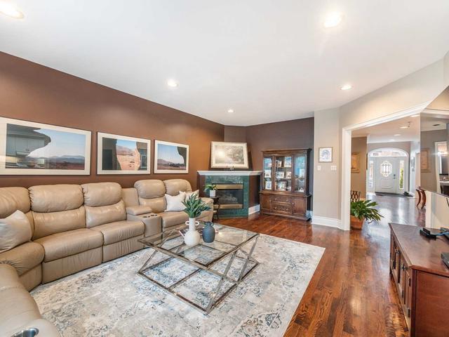 39 Corwin Cres, House detached with 5 bedrooms, 6 bathrooms and 4 parking in Toronto ON | Image 7