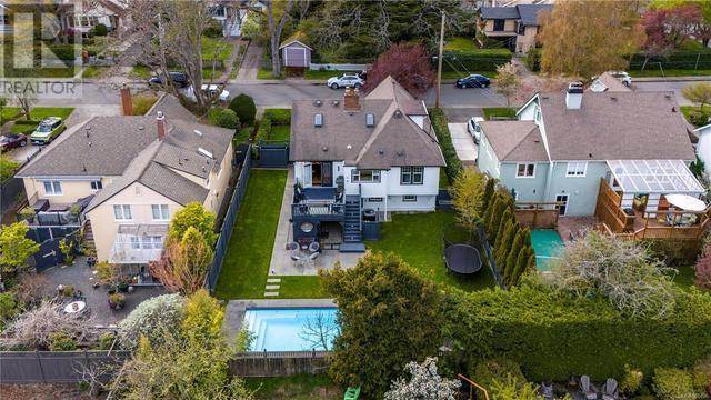 1067 St. David St, House detached with 4 bedrooms, 3 bathrooms and 2 parking in Oak Bay BC | Image 39