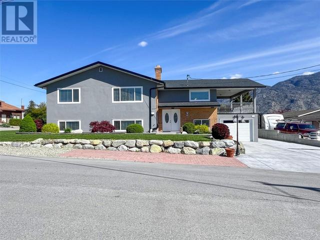 9106 Hummingbird Lane, House detached with 4 bedrooms, 4 bathrooms and 3 parking in Osoyoos BC | Image 3