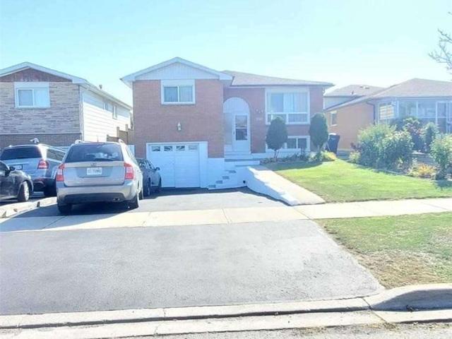 3397 Monica Dr, House detached with 3 bedrooms, 2 bathrooms and 5 parking in Mississauga ON | Card Image