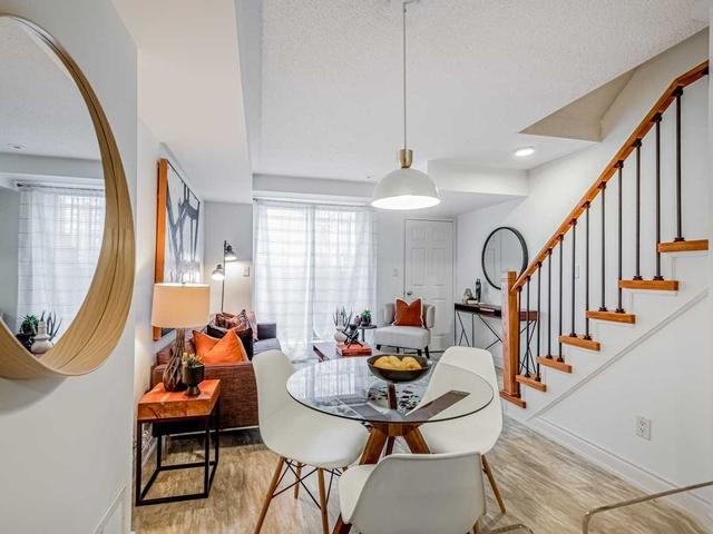 70 - 55 Turntable Cres, Townhouse with 3 bedrooms, 2 bathrooms and 1 parking in Toronto ON | Image 7