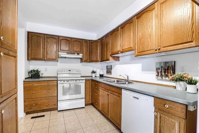 133 Baronwood Crt, Townhouse with 3 bedrooms, 2 bathrooms and 2 parking in Brampton ON | Image 23