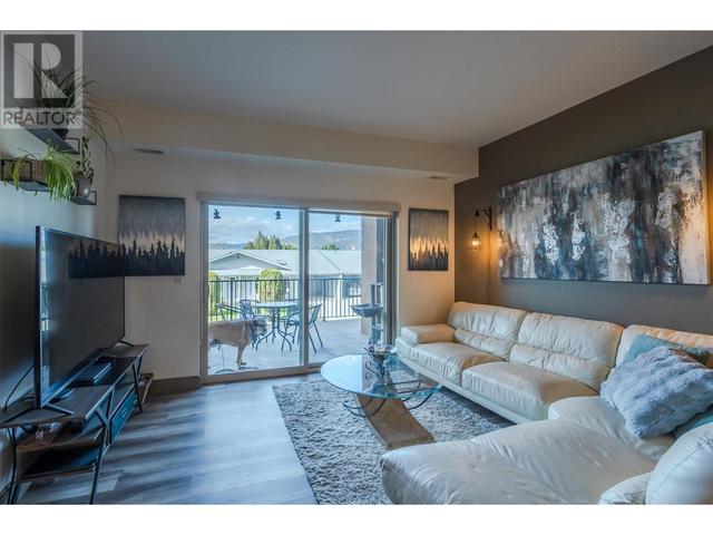 102 - 873 Forestbrook Drive, Condo with 2 bedrooms, 2 bathrooms and 1 parking in Penticton BC | Image 11