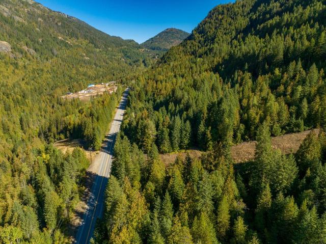 1110 Highway 22, House detached with 3 bedrooms, 1 bathrooms and null parking in Kootenay Boundary B BC | Image 52