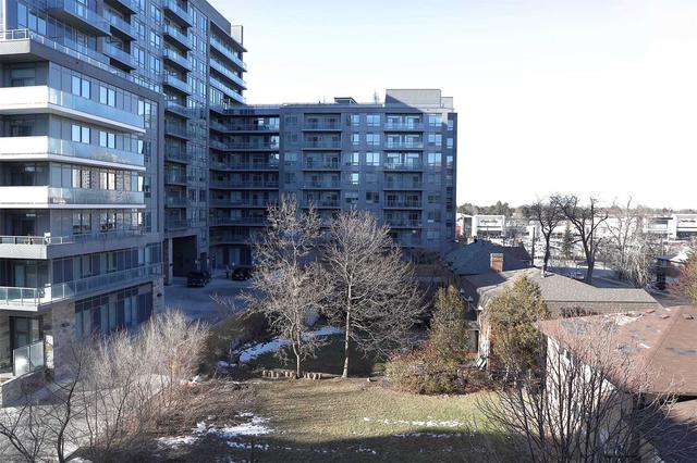 504 - 19 Barberry Pl, Condo with 1 bedrooms, 1 bathrooms and 1 parking in Toronto ON | Image 5