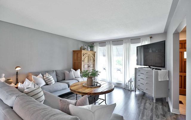 105 Addington Cres, House detached with 3 bedrooms, 2 bathrooms and 3 parking in Brampton ON | Image 26