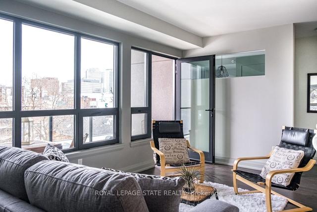 609 - 181 James St N, Condo with 2 bedrooms, 2 bathrooms and 1 parking in Hamilton ON | Image 2