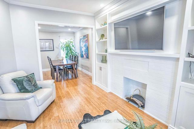 106 Sellers Ave, House semidetached with 3 bedrooms, 2 bathrooms and 1 parking in Toronto ON | Image 29