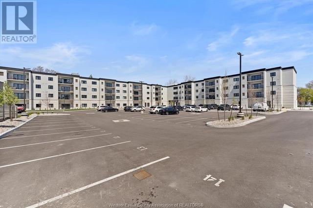 204 - 3817 Howard Avenue, Condo with 2 bedrooms, 2 bathrooms and null parking in Windsor ON | Image 4