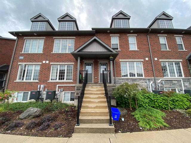 1 - 244 Penetanguishene Rd, Townhouse with 4 bedrooms, 4 bathrooms and 1 parking in Barrie ON | Image 1
