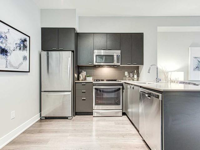 607 - 30 Roehampton Ave, Condo with 1 bedrooms, 1 bathrooms and 0 parking in Toronto ON | Image 14