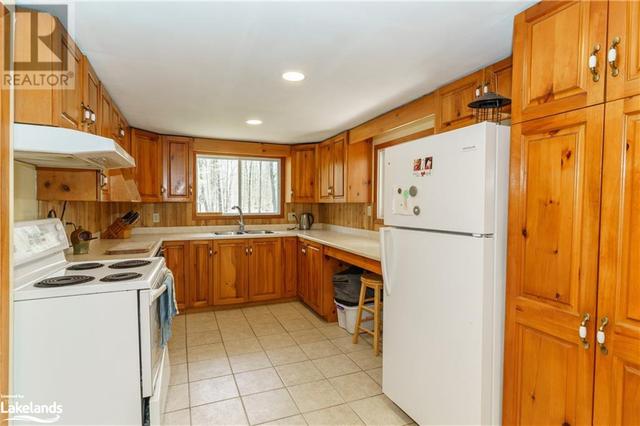 1038 East Bay Road, House detached with 2 bedrooms, 1 bathrooms and 2 parking in Muskoka Lakes ON | Image 21