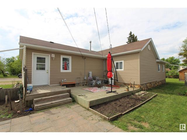 9703 100 St, House detached with 2 bedrooms, 1 bathrooms and null parking in Westlock AB | Image 12