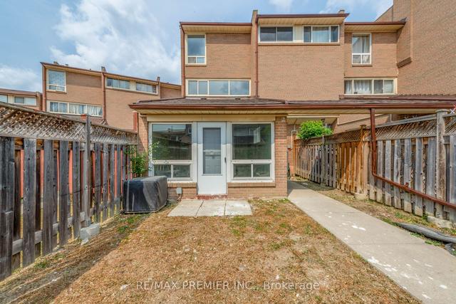 125 - 256 John Garland Blvd, Townhouse with 3 bedrooms, 3 bathrooms and 1 parking in Toronto ON | Image 12